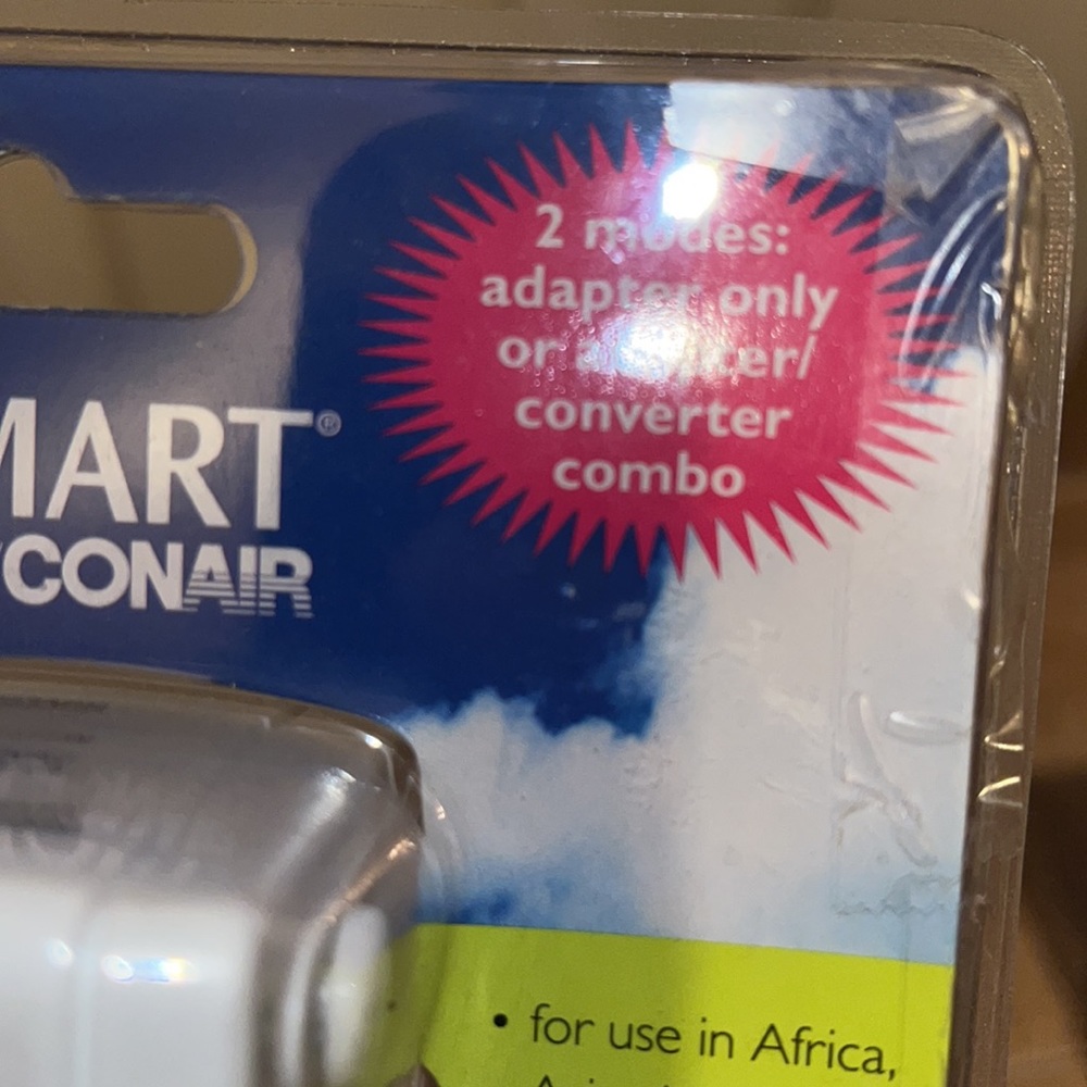 BNIP Travel Converter - Picture 8 of 8